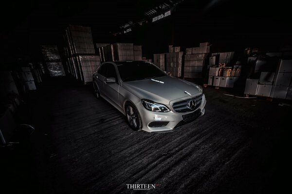 Imagen del vehículo mercedes en stock