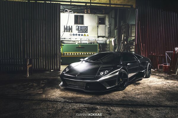 Lamborghini murcielago supercar at night