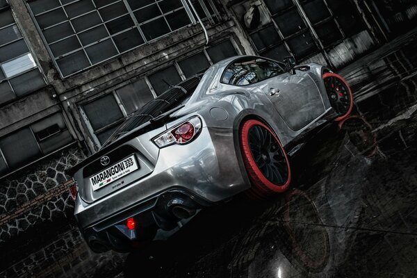 Автомобиль Тайота gt86-r explorer тюнинг