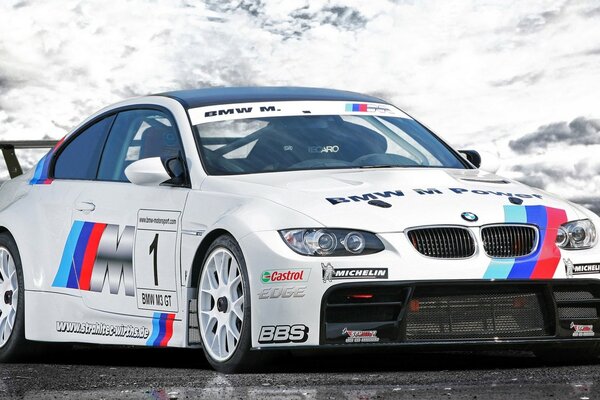 Voiture de course de marque BMW