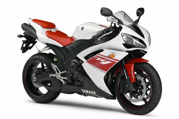 Sport moto yamaha sur fond blanc