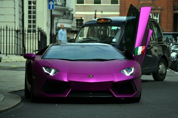 Purple Lamborghini Aventador LR700-4