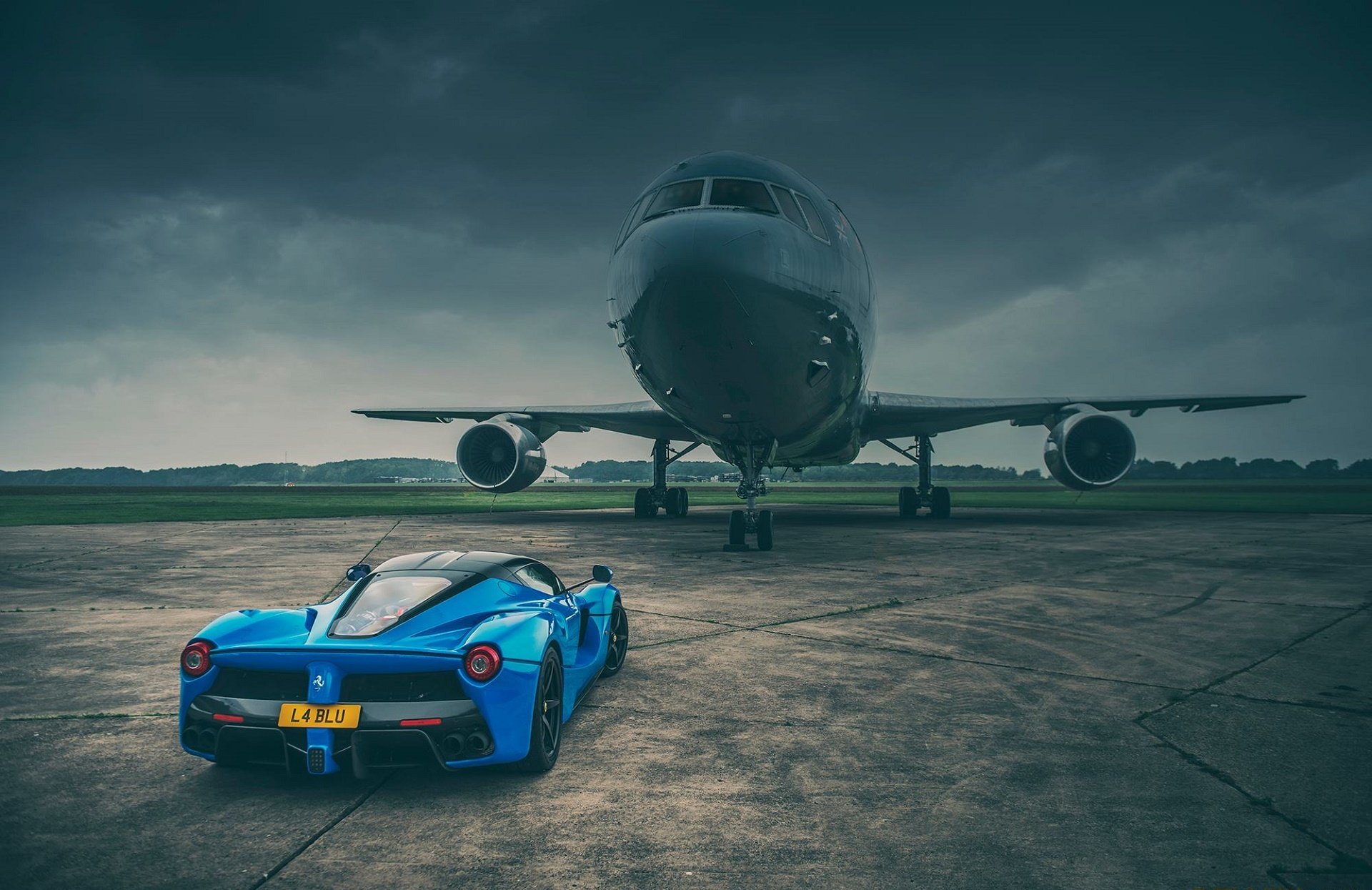 ferrari laferrari blue supercar plane rear runway