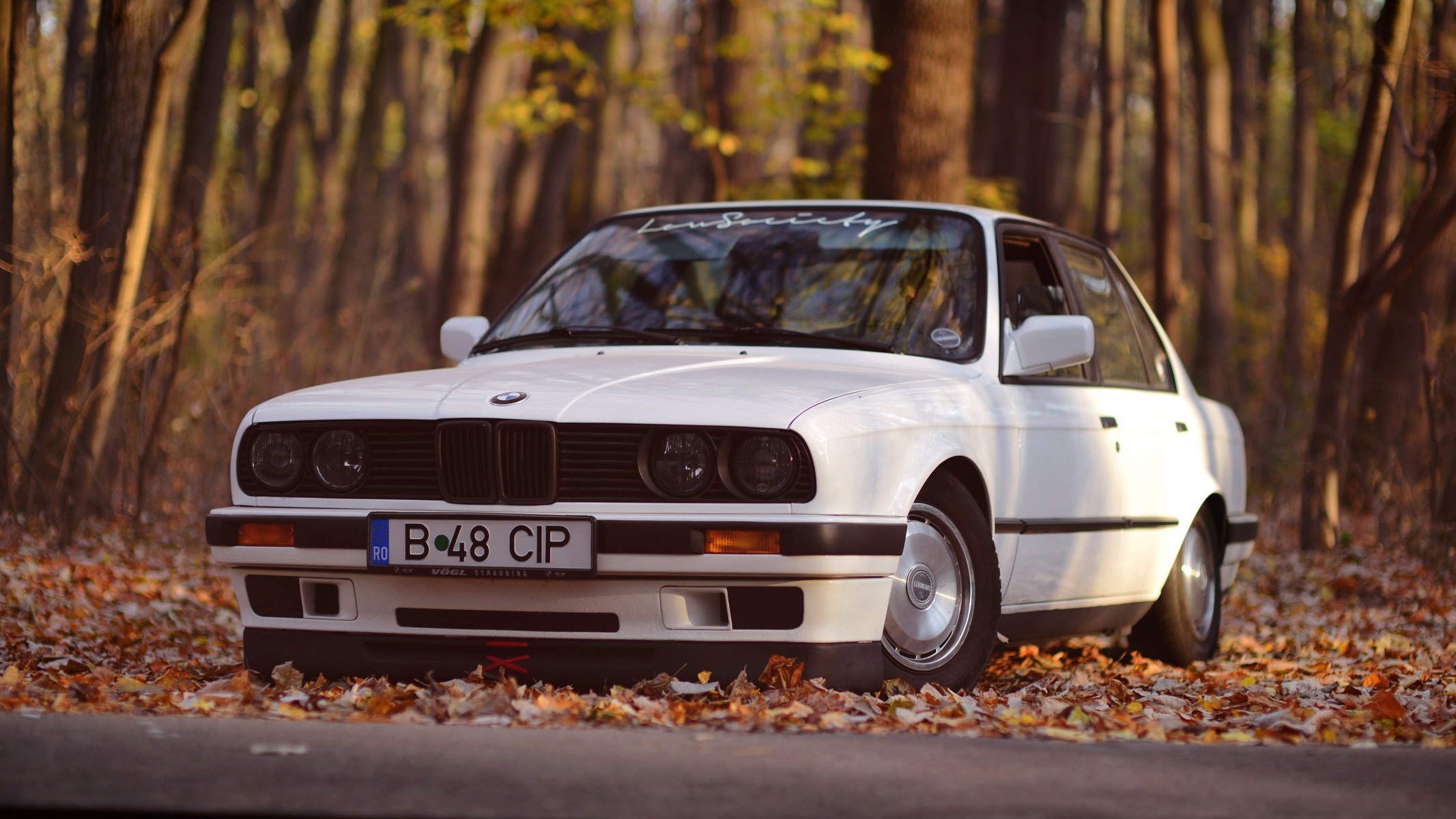 bmw e30 white