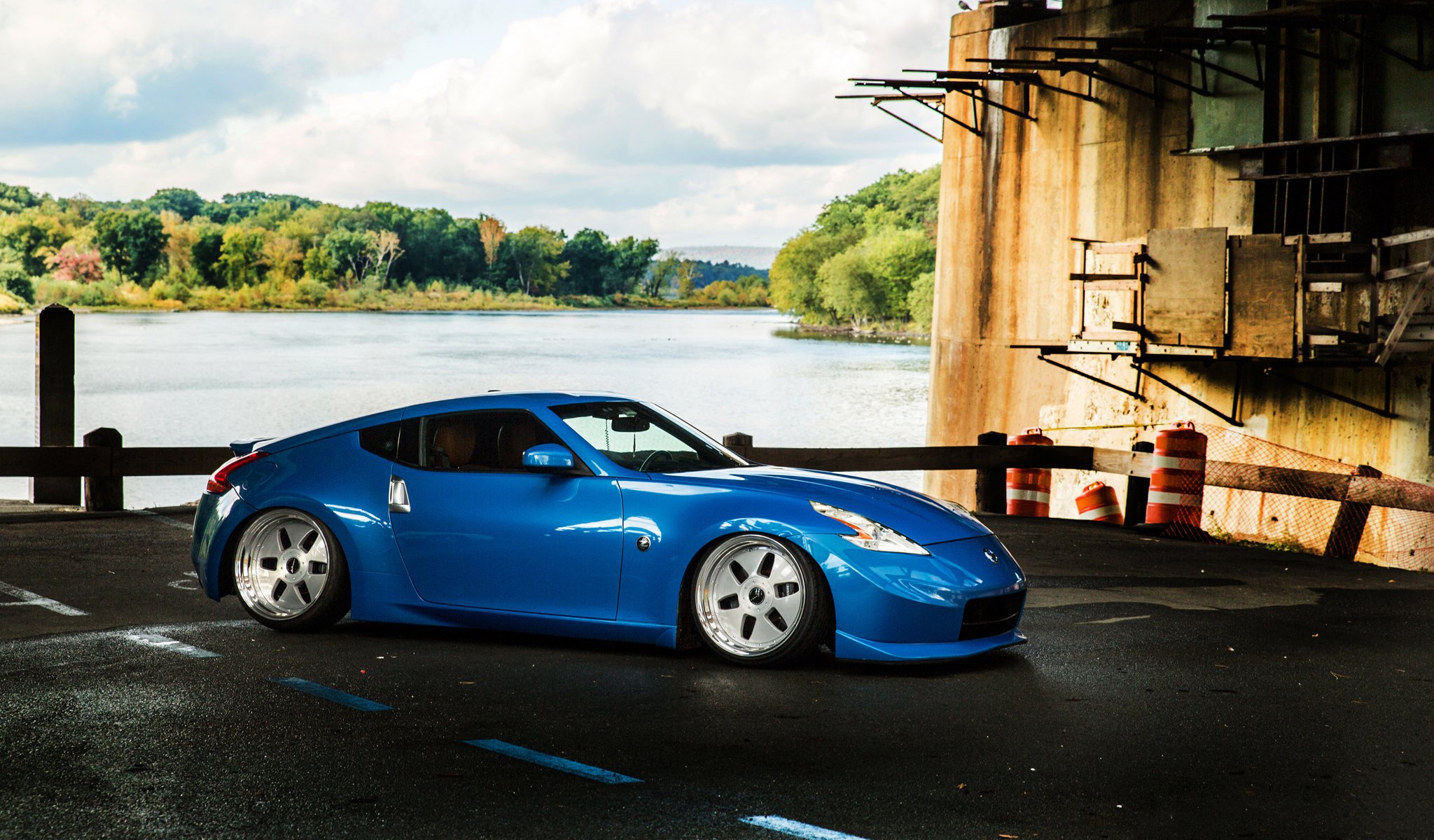 nissan 370z coche tuning azul