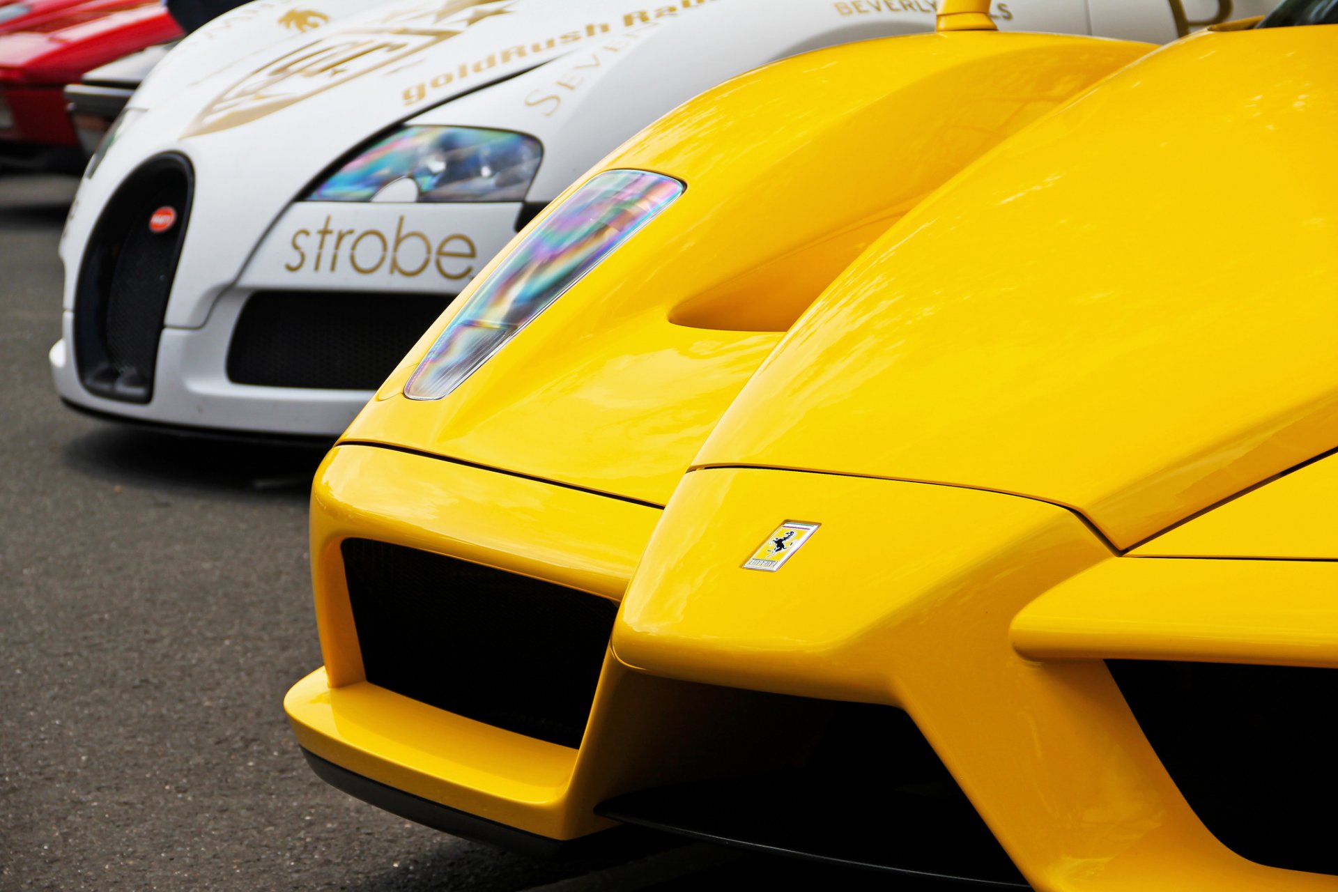 ferrari enzo bugatti veyron giallo bianco supercar ferrari bugatti