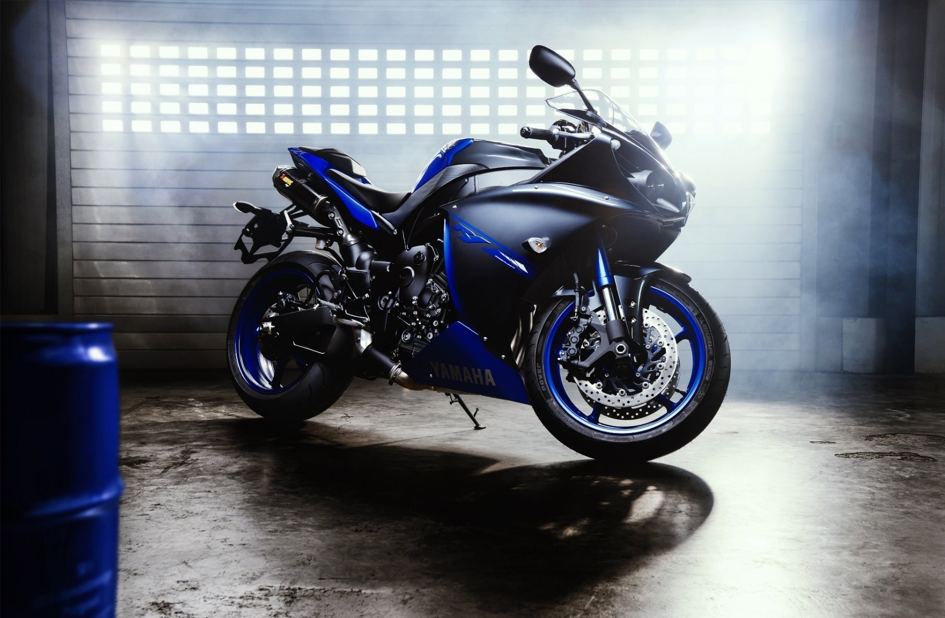 yamaha yzf-r1 niebieski mglisty światła motocykl słońce superbike