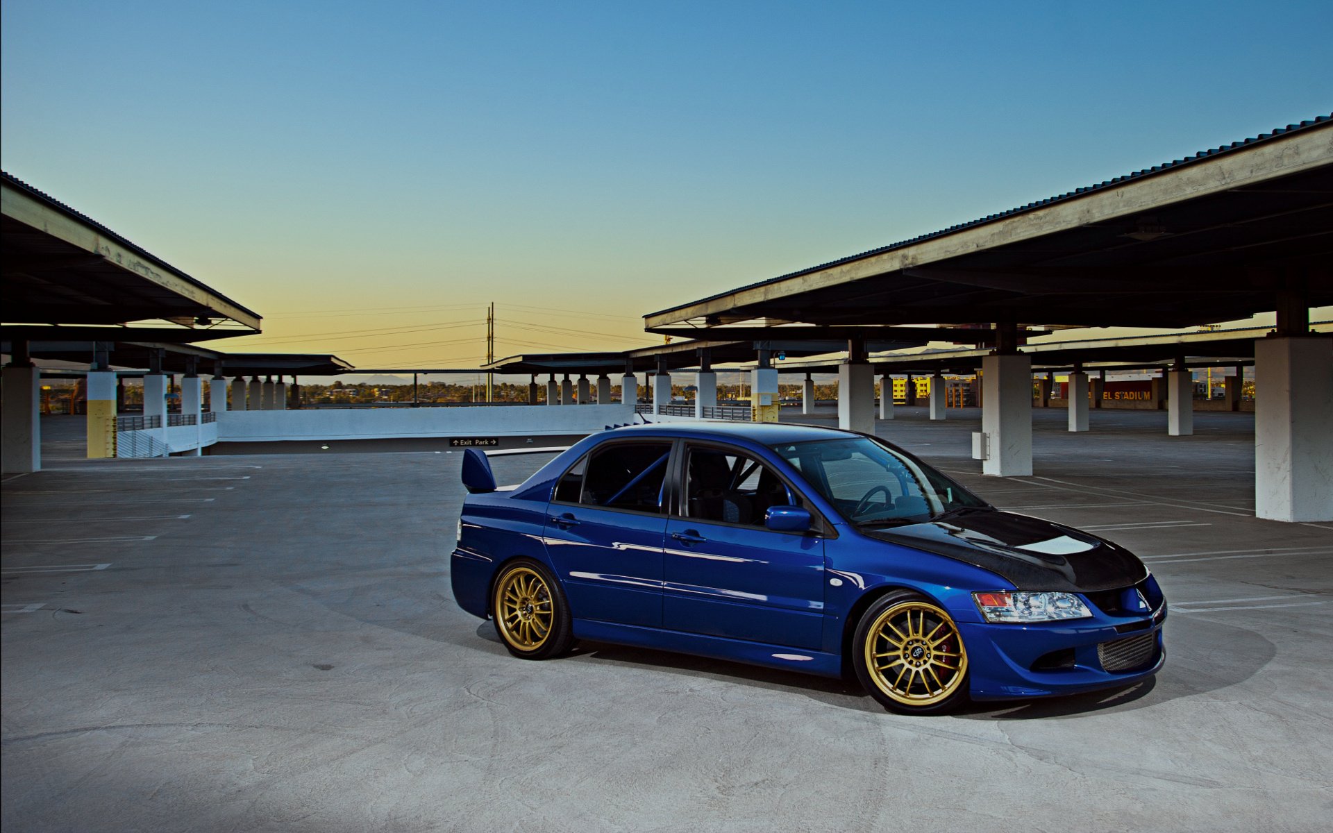 lancer fonds d écran auto mitsubishi evolution photo auto evo brouettes lancer voiture bleue parking profil lecteurs voiture voitures voitures auto véhicules