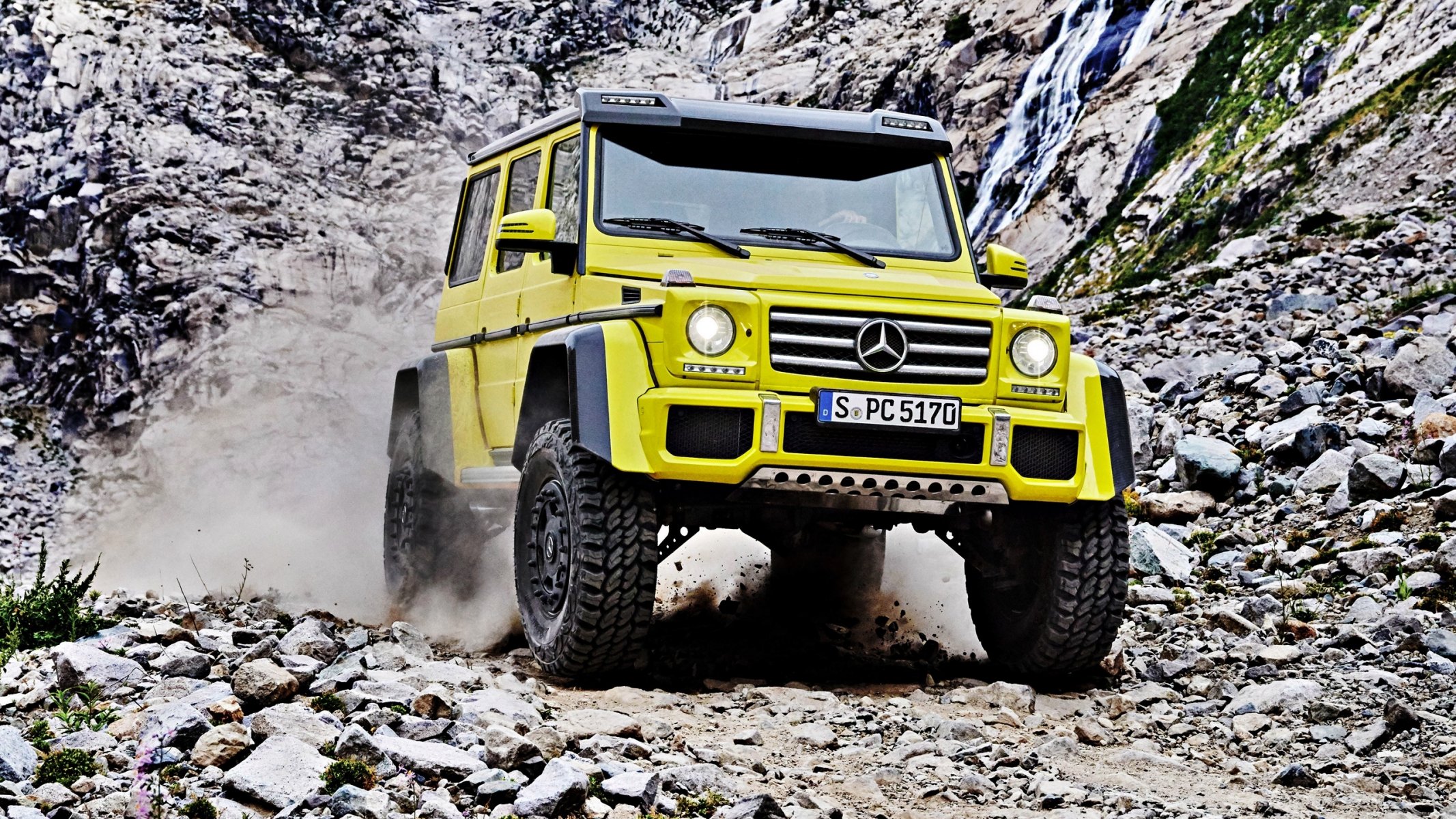 2015 mercedes-benz g 500 4x4 konzept w463 mercedes benz amg brabus gelb felsen