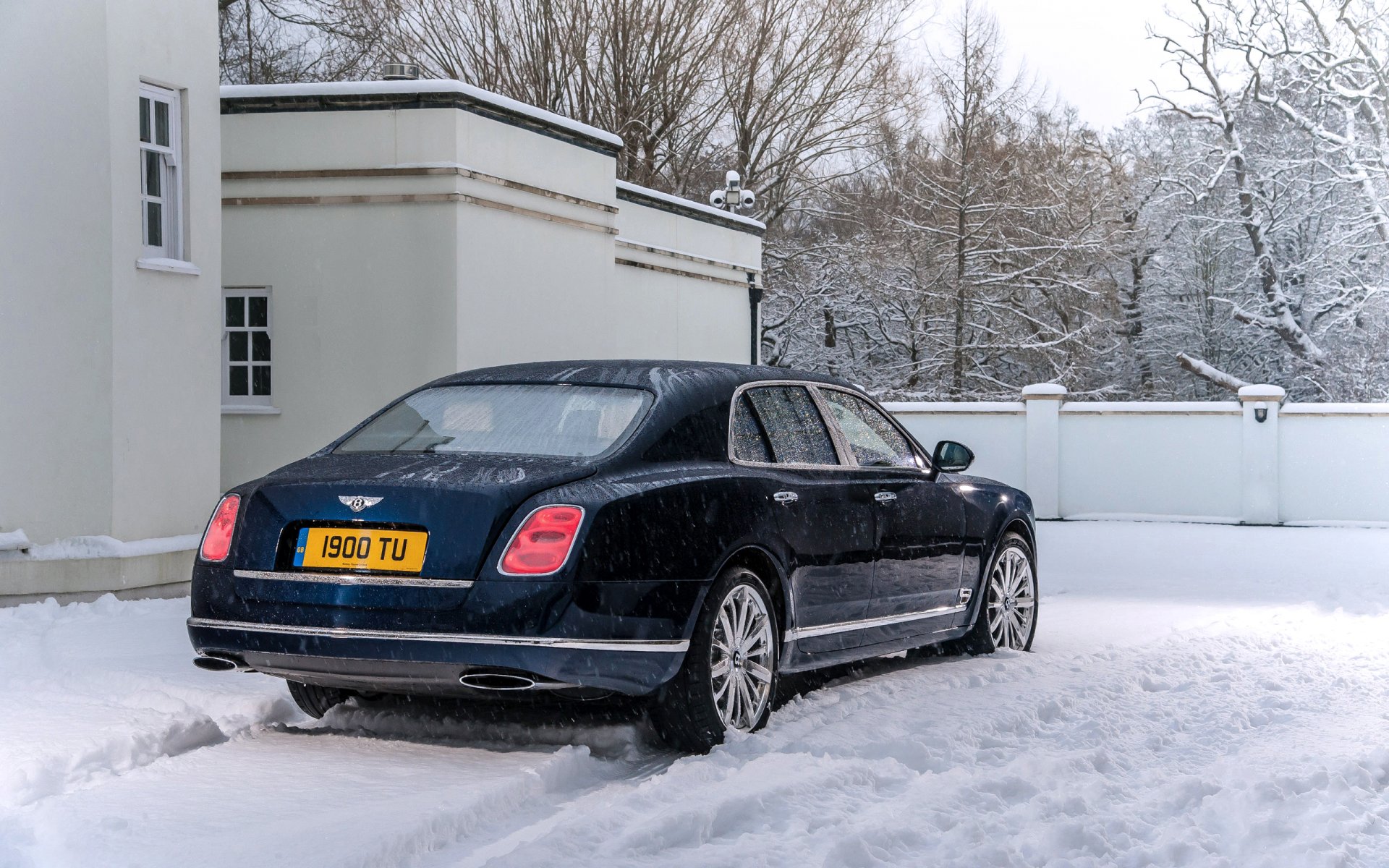 bentley mulsanne auto nieve invierno nevadas azul lujo sedán