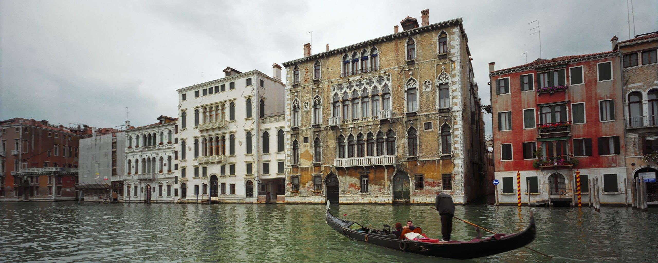 venise canal gondole