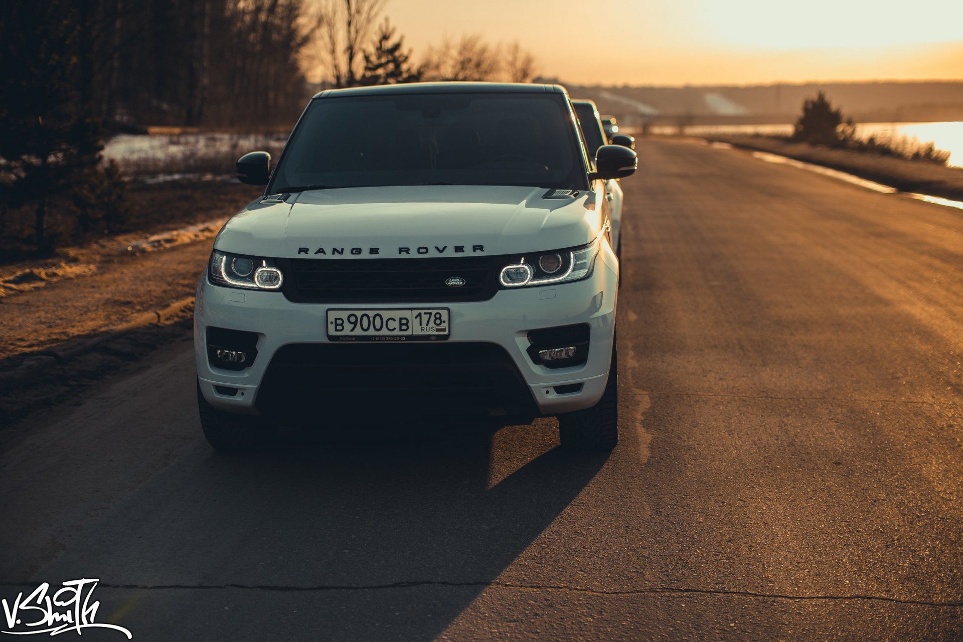 vladimir smith zdjęcia fotograf range rover auto samochód nabrzeże kaługa