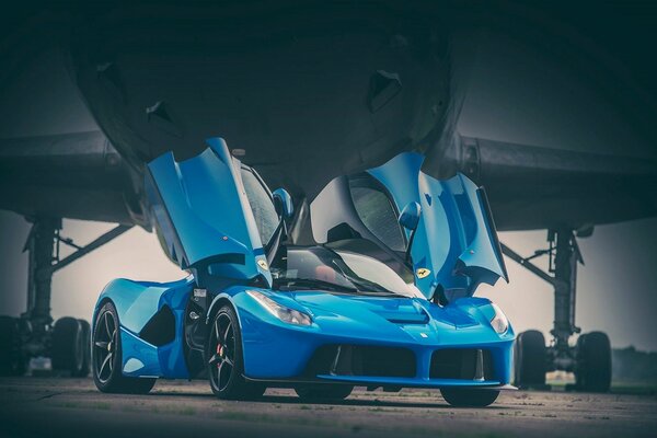 LaFerrari-Flügel sind zum Start bereit