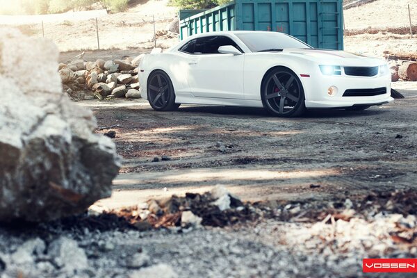 Elegant Chevrolet Camaro on Vossen wheels