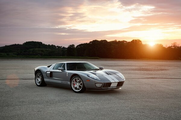 With the wind on a level ford gt musclecar