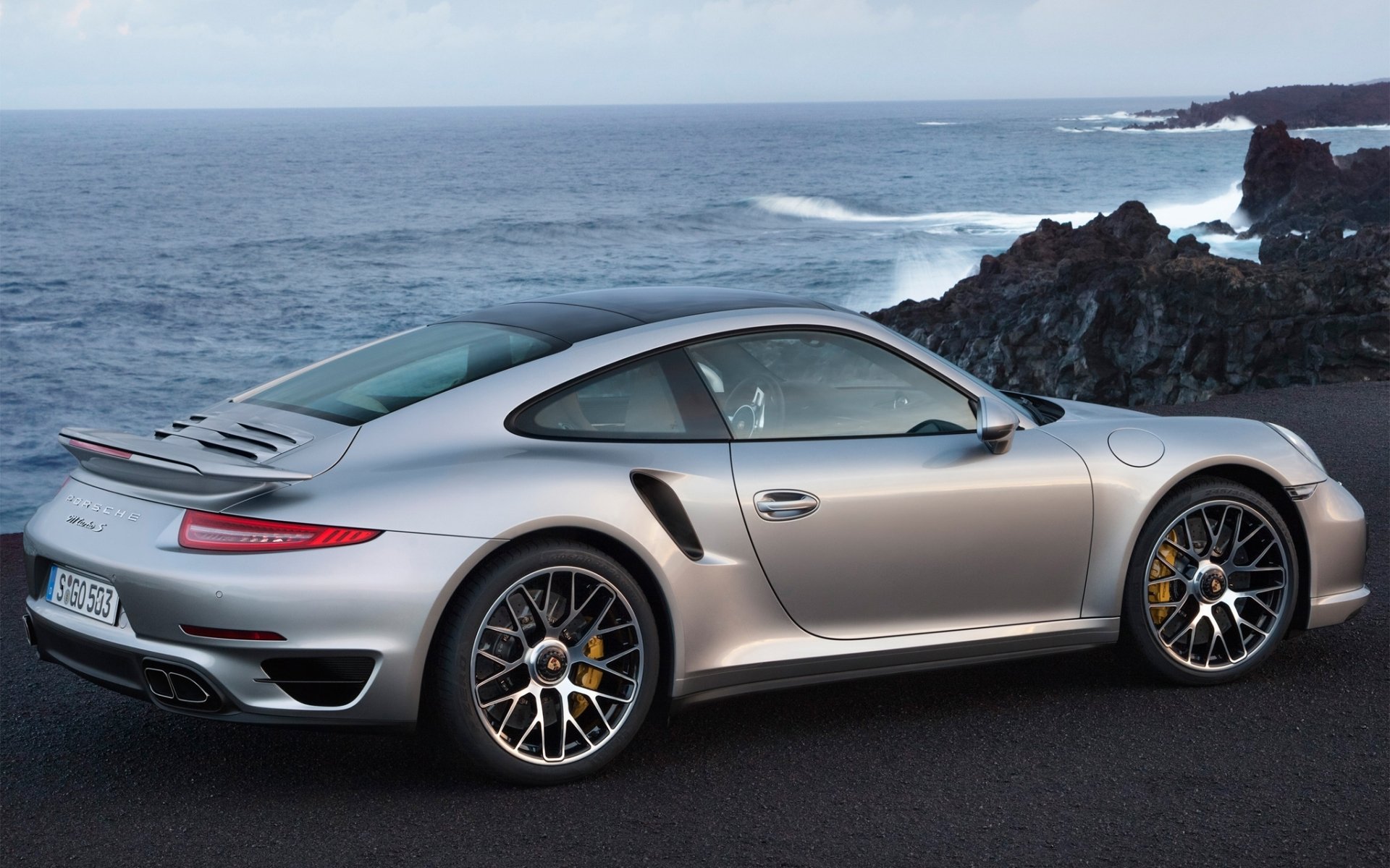 porsche 911 turbo porsche rocce vista posteriore