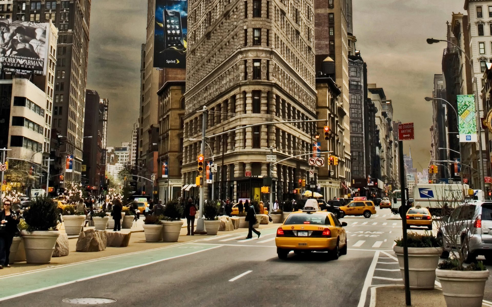 new york fleurs gens maison publicité taxi feux de circulation rue usa amérique gratte-ciel balisage signalisation ciel gris villes