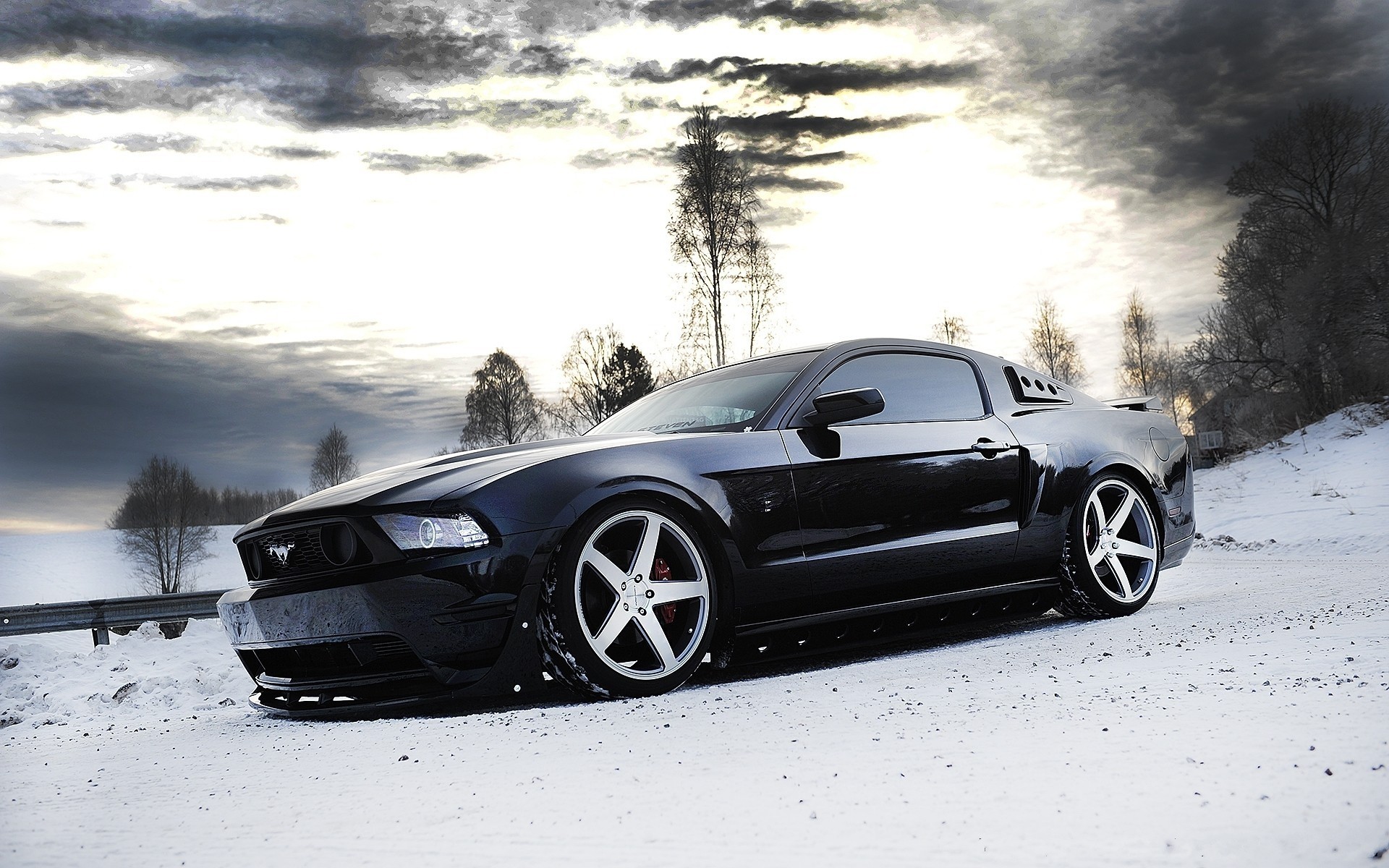 ford mustang samochód szary zima śnieg