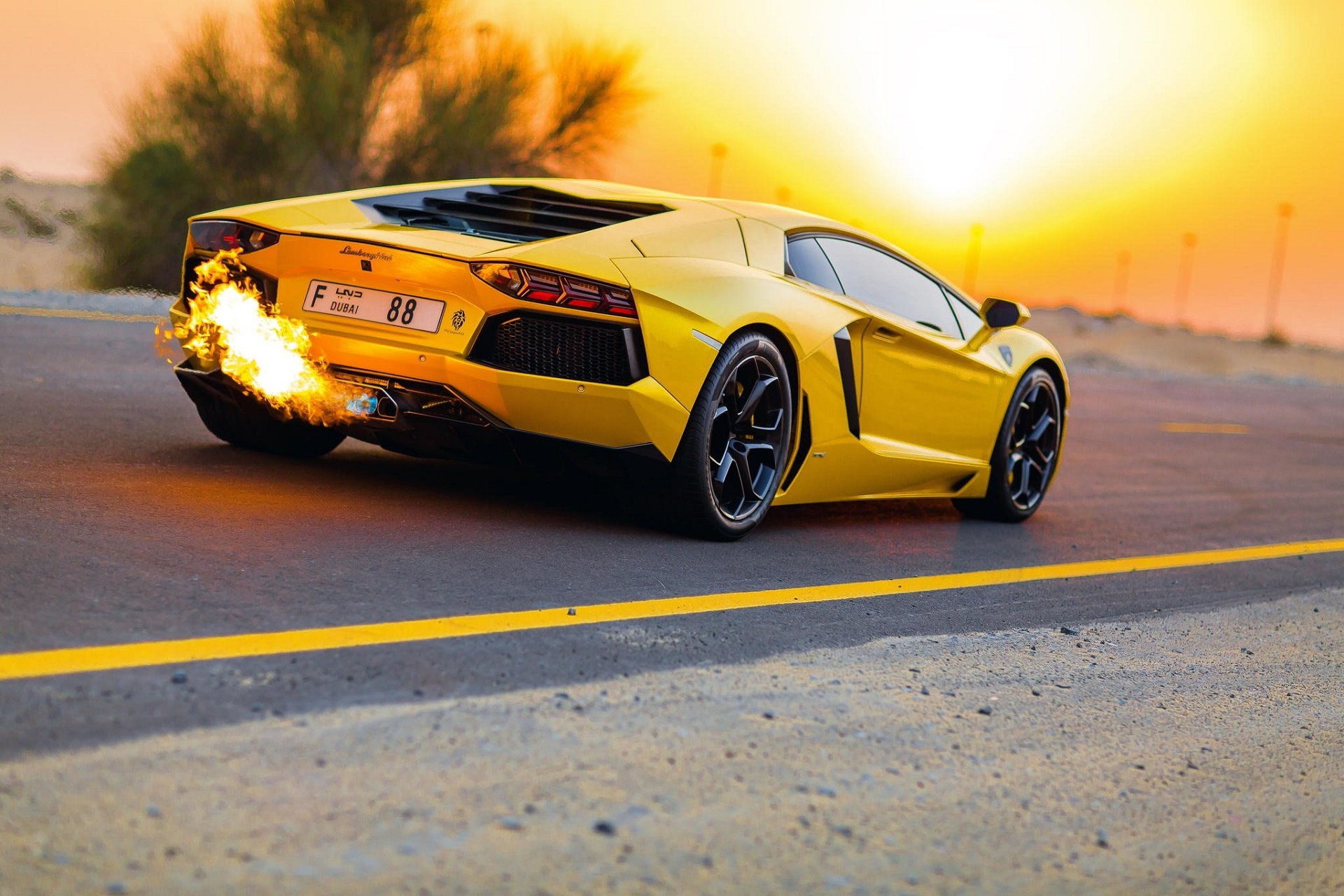 lamborghini aventador lp700-4 dubai carretera lamborghini aventador amarillo