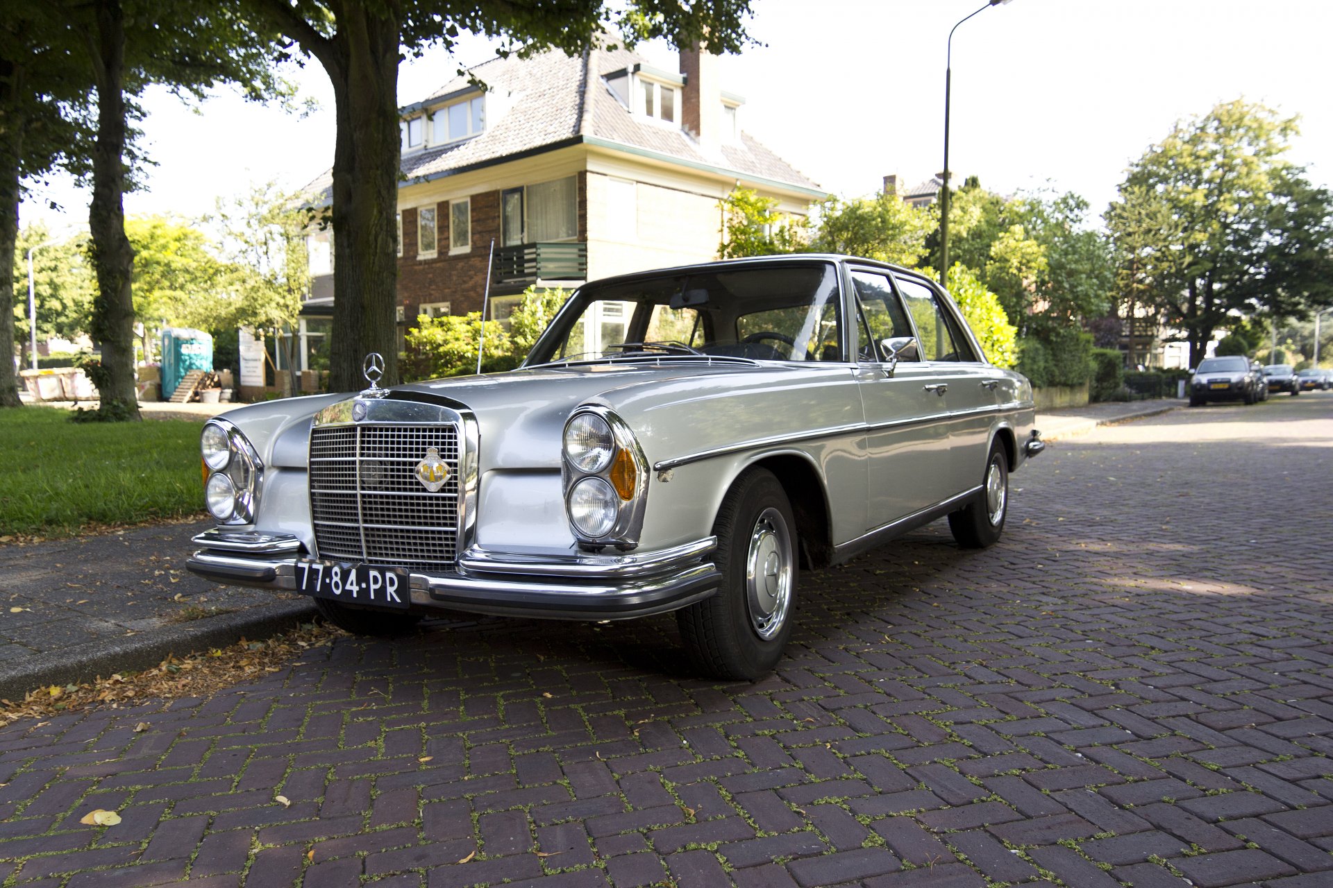 mercedes-benz 280s mercedes-benz samochód rarytas