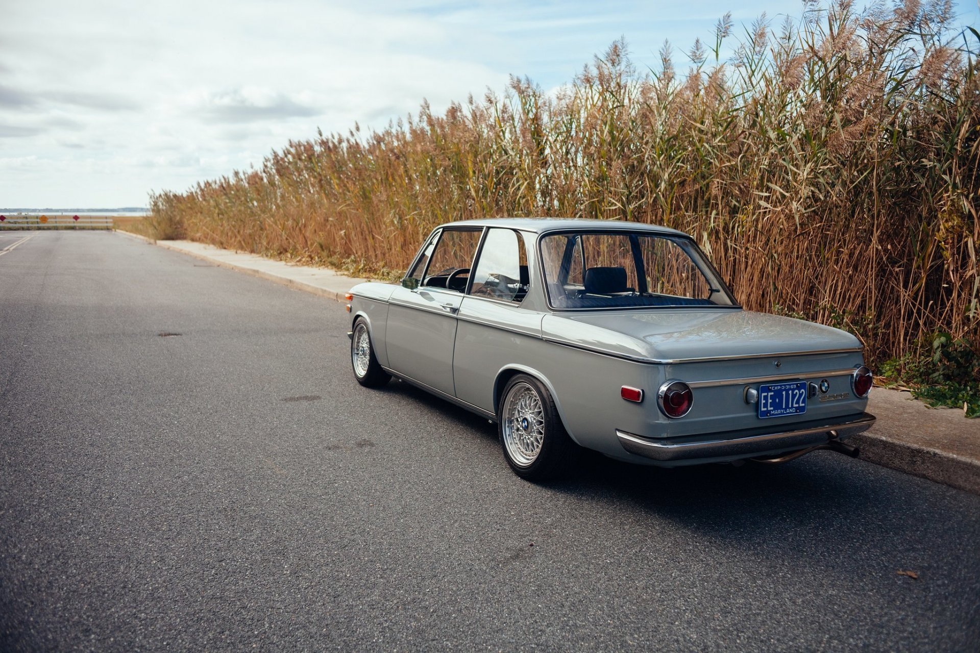 bmw 2002 e10 1969 bmw samochód atomowy klasyczny trzcina