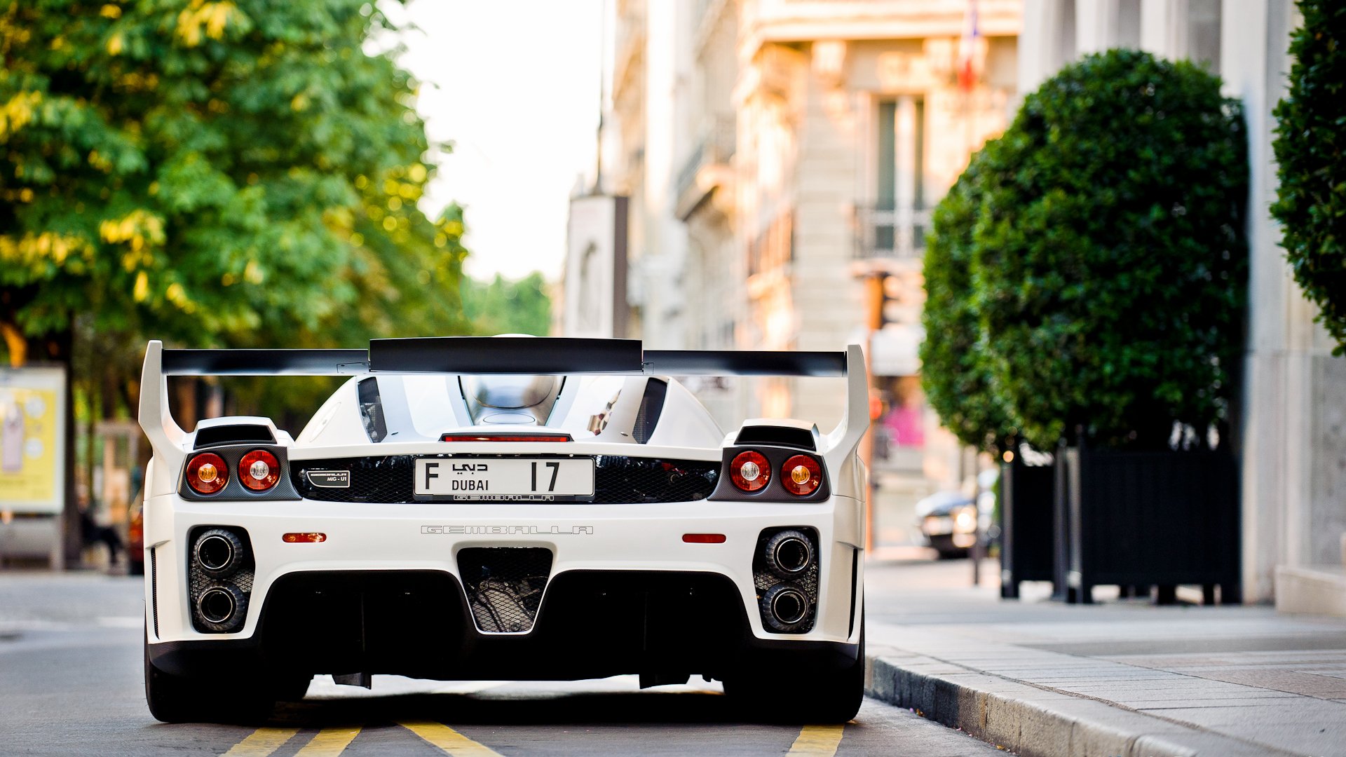 ferrari enzo gemballa bianco indietro tuning ferrari