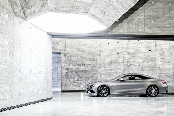 Side view of a Mercedes C class coupe