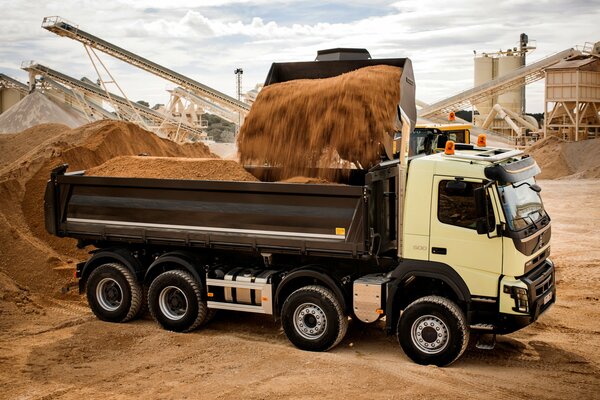 LKW mit Sand