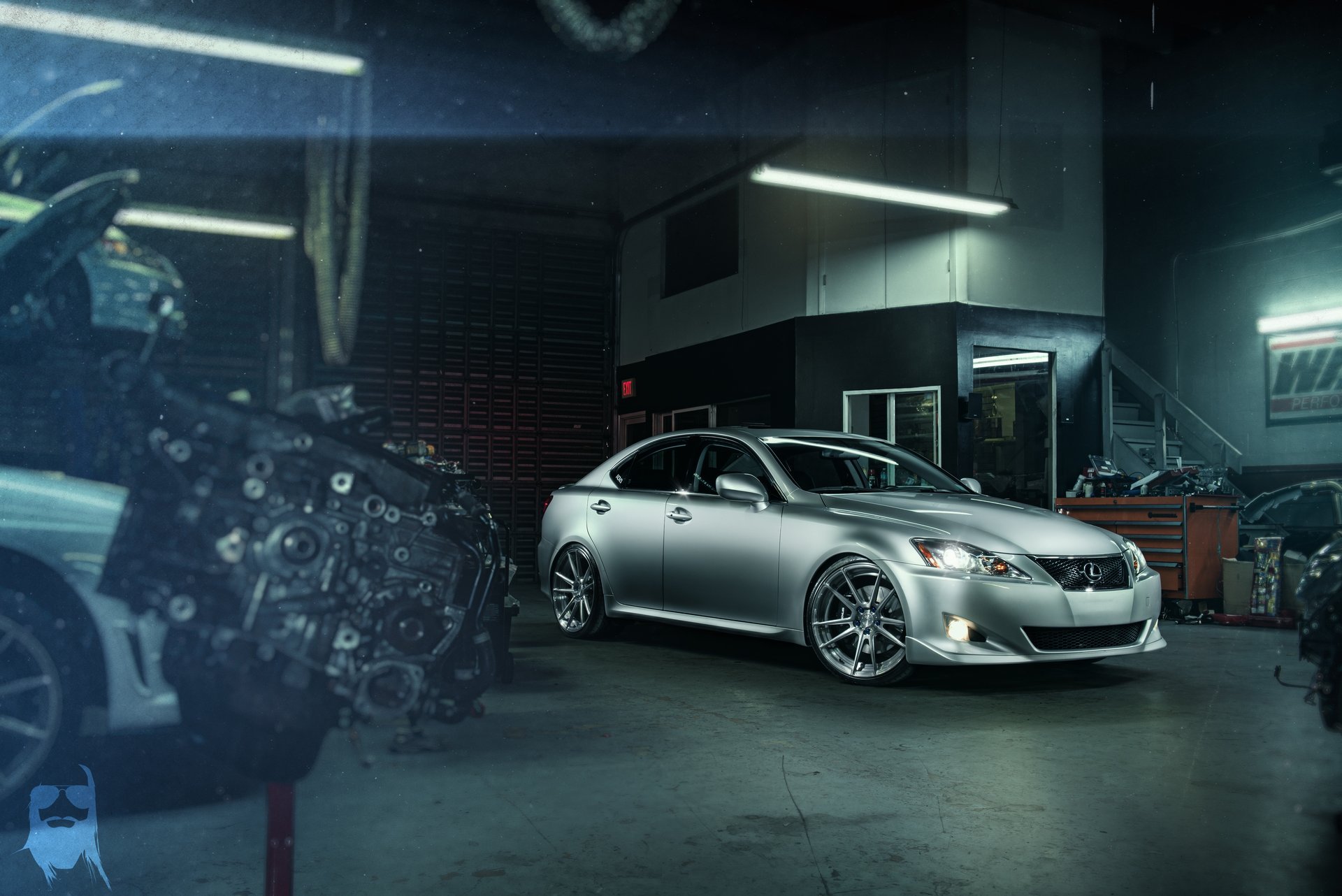 lexus is 250 argenteo officina assemblea