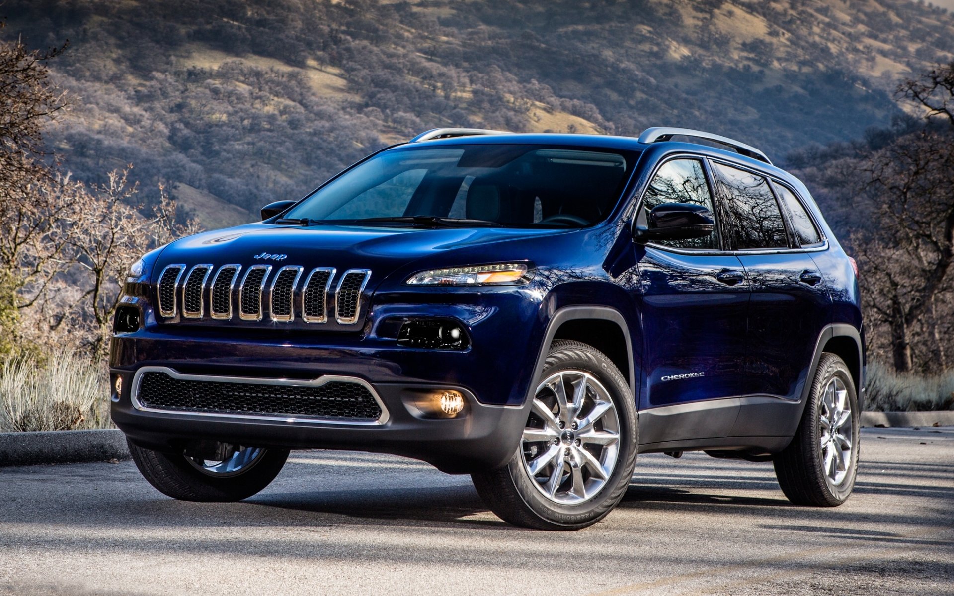 jeep cherokee limitada cherokee frente colina