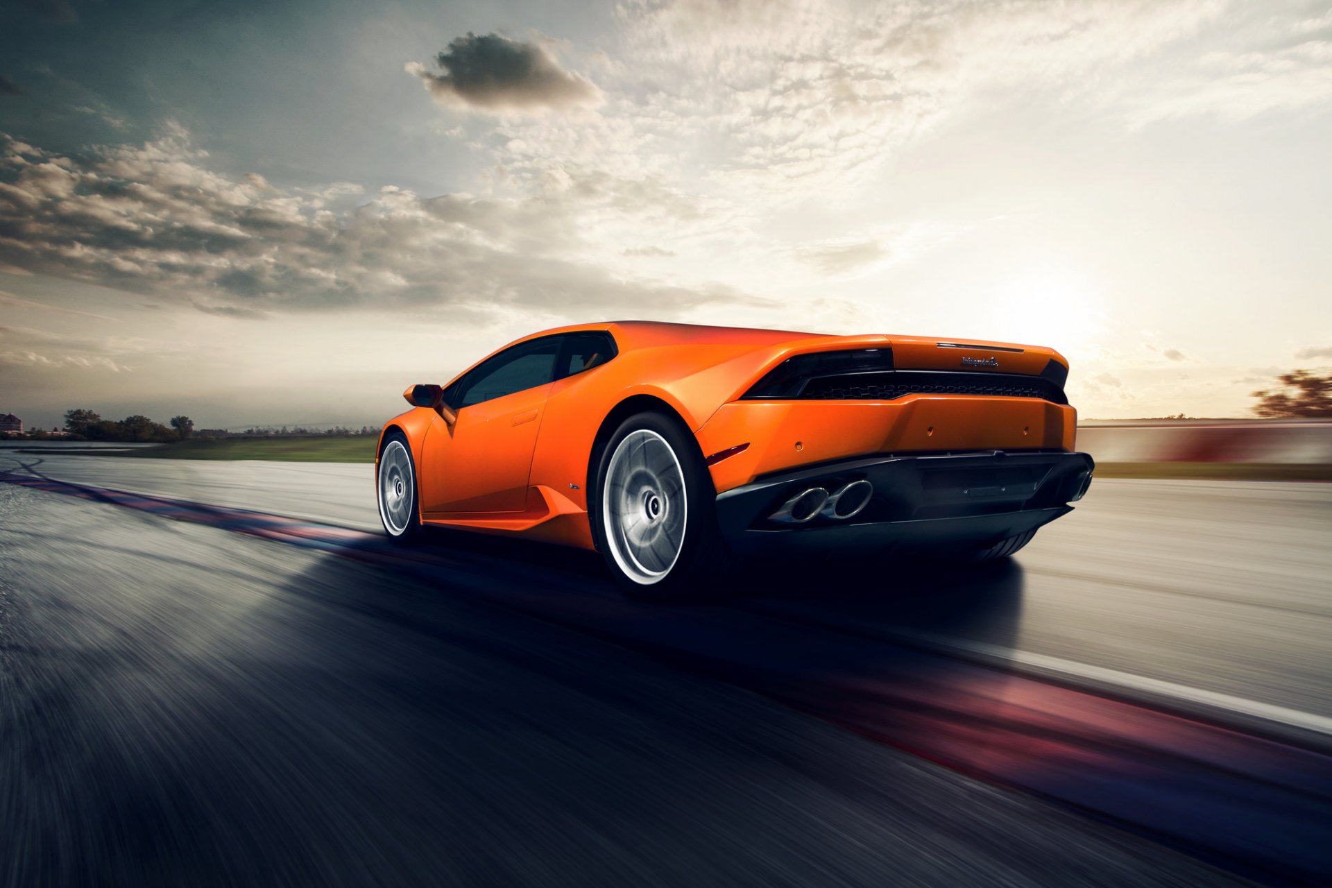 lamborghini huracan auto in movimento auto