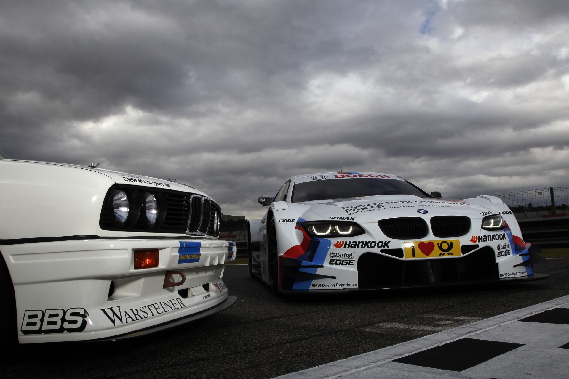 dtm brouette course bmw voiture de course anneau bombardier pick-up