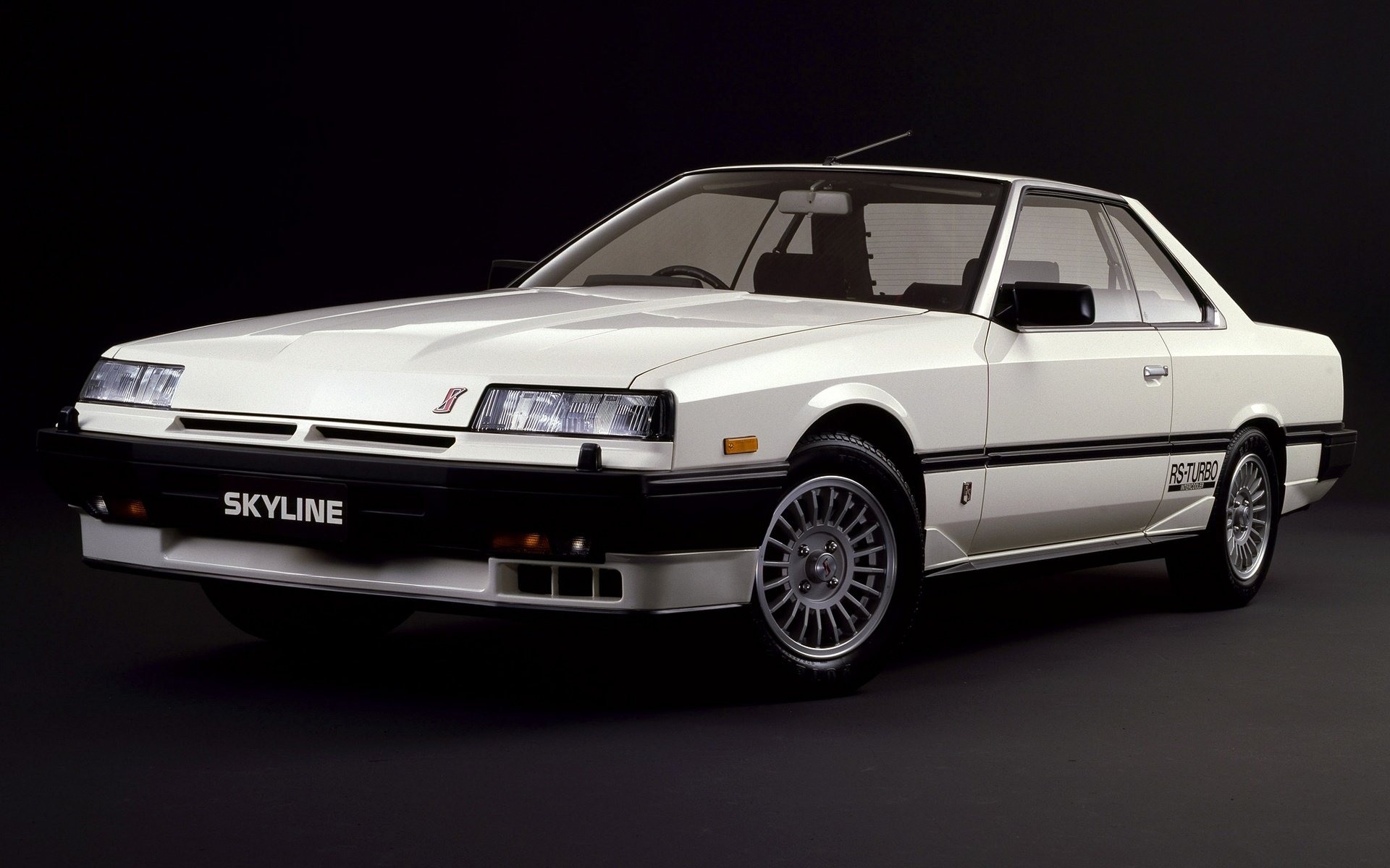 nissan skyline 2000 turbo rs-x 1983-85 old japan car white machine japanese vehicle