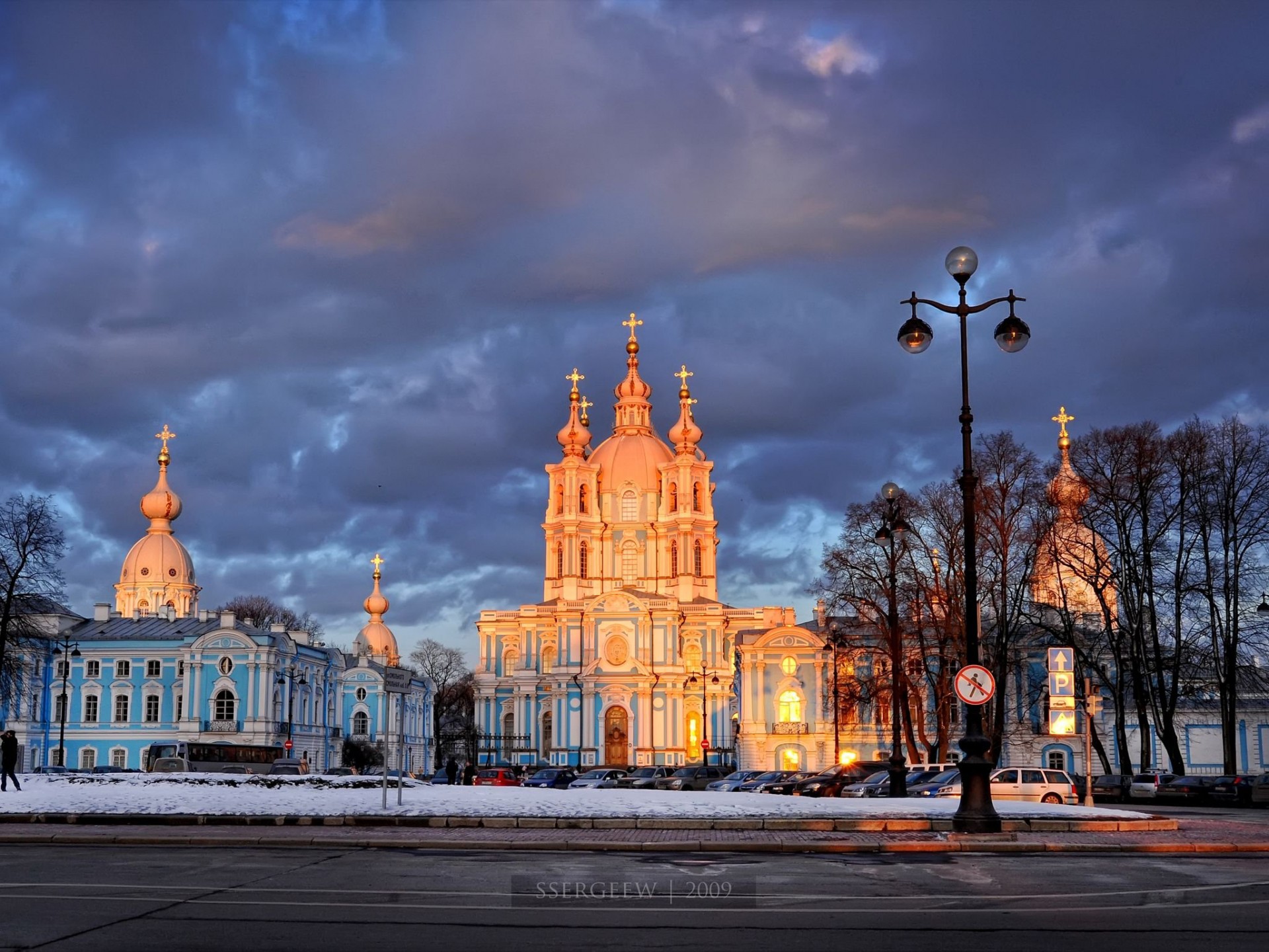 ergiev posad church house light tree