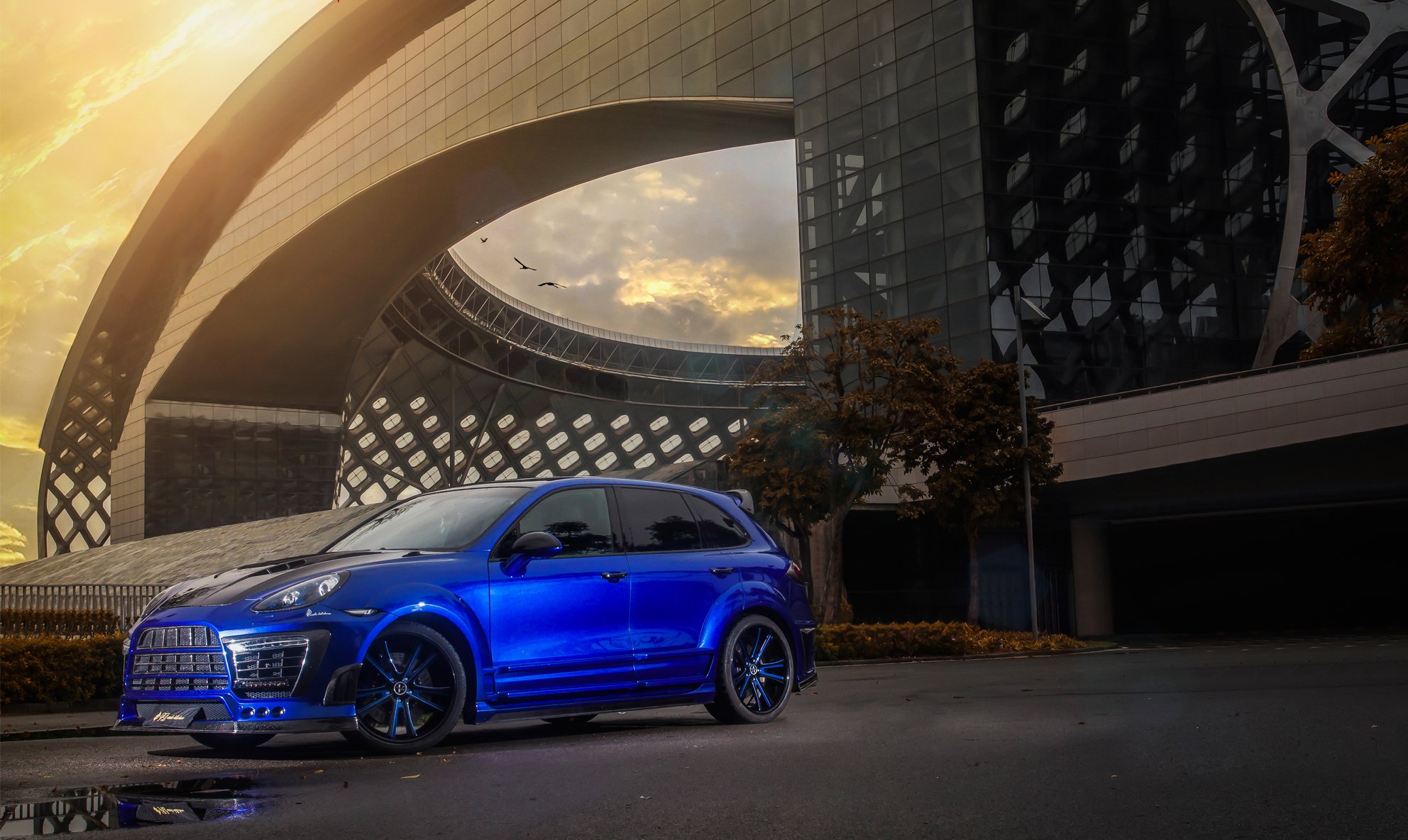 porsche cayenne porsche blau tuning bodykit felgen