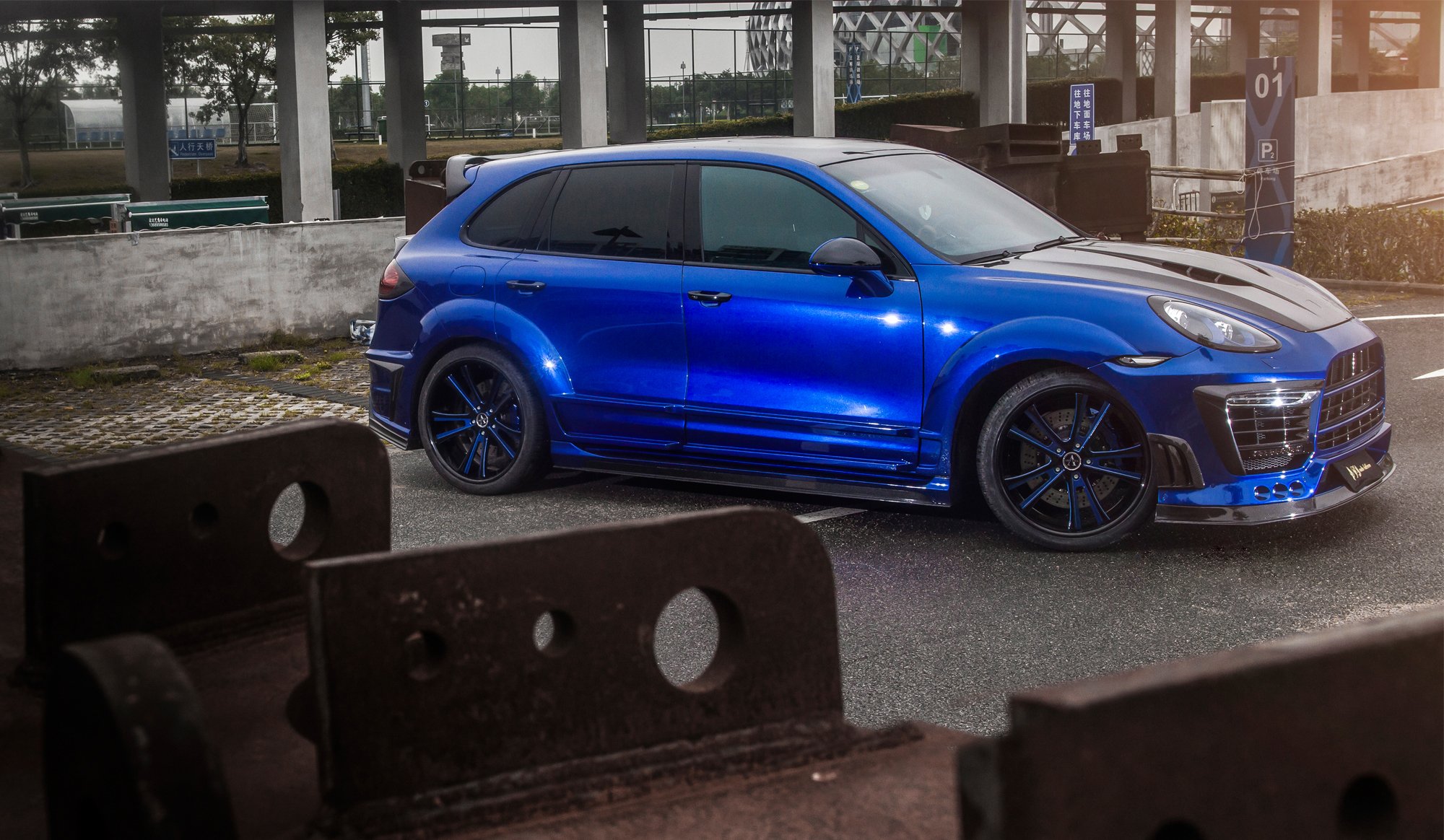 porsche cayenne porsche blue tuning body kit wheel