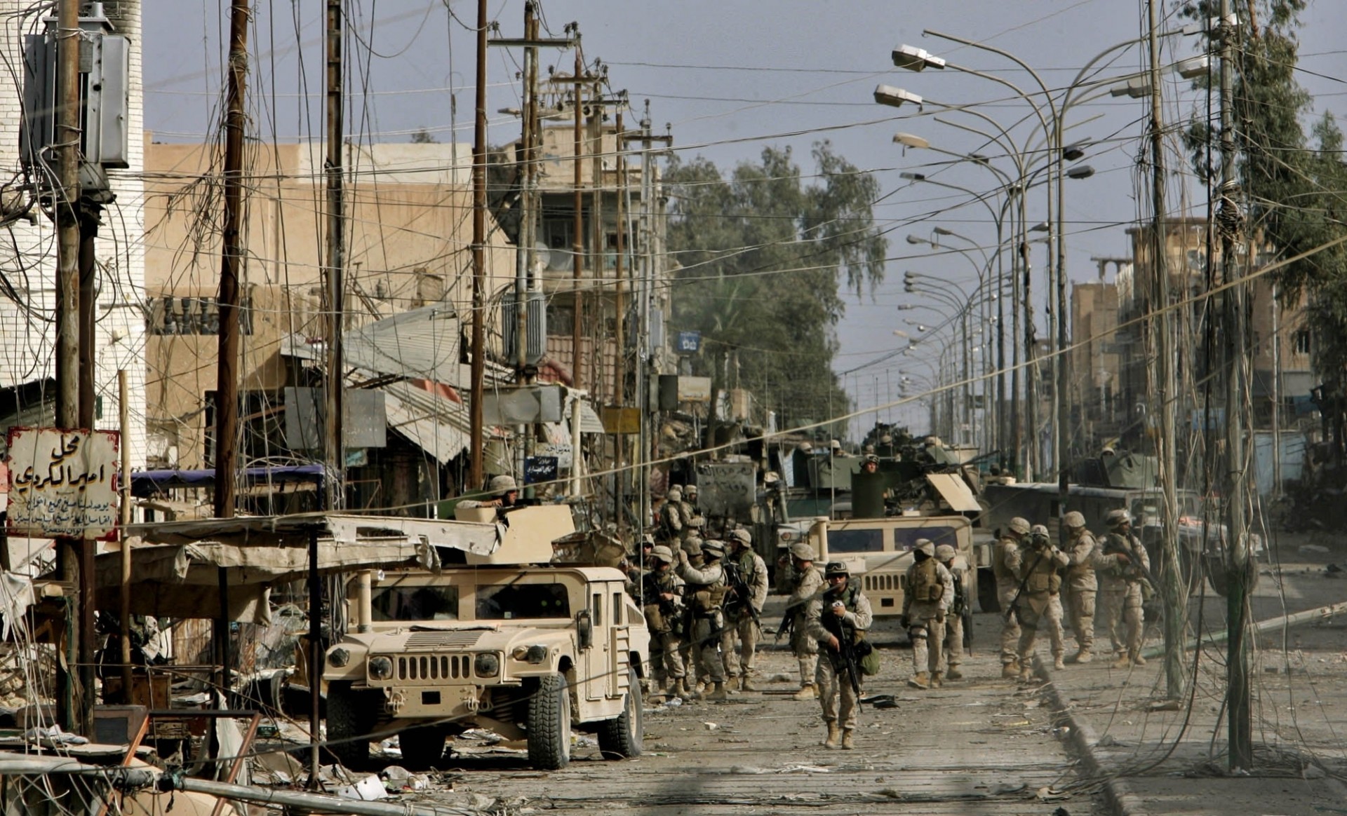 irak rue voiture soldat gris militaire ville