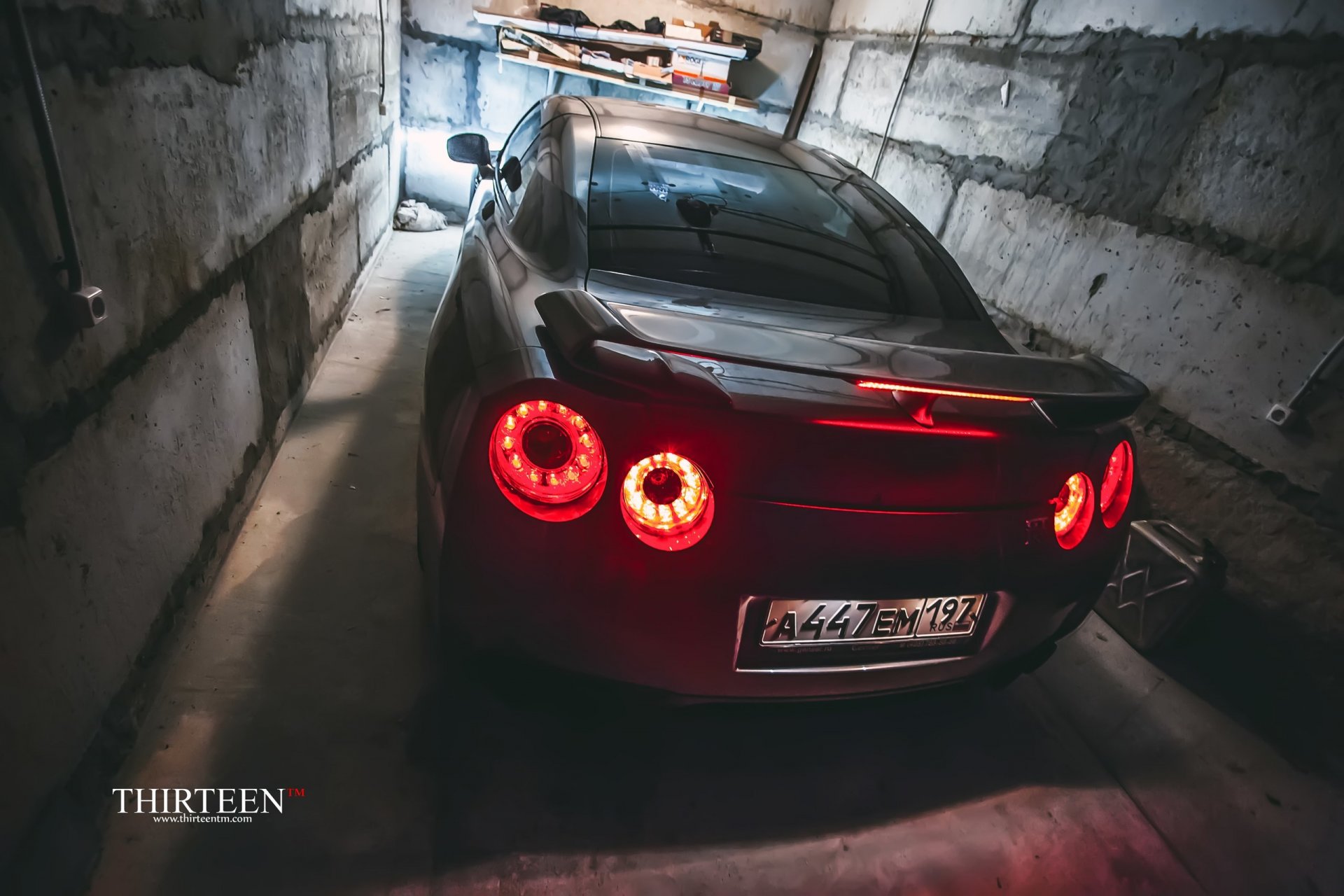 treize photos voiture auto nissan gt-r alimentation