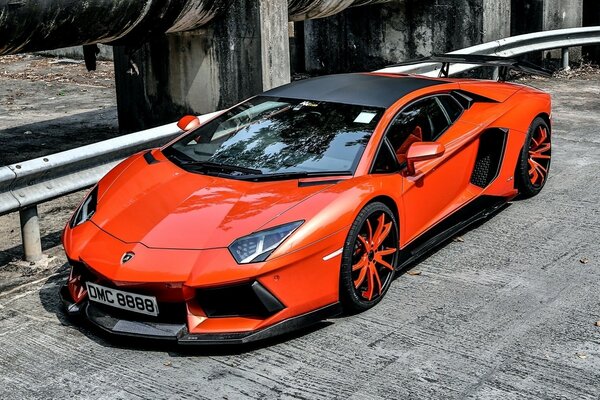 Wallpaper Einstellung. Orange Lamborghini aventador Auto