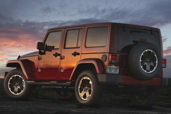 The jeep is presented in brown