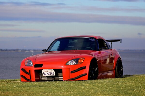 Honda s2000, a bright beauty with a dynamic character