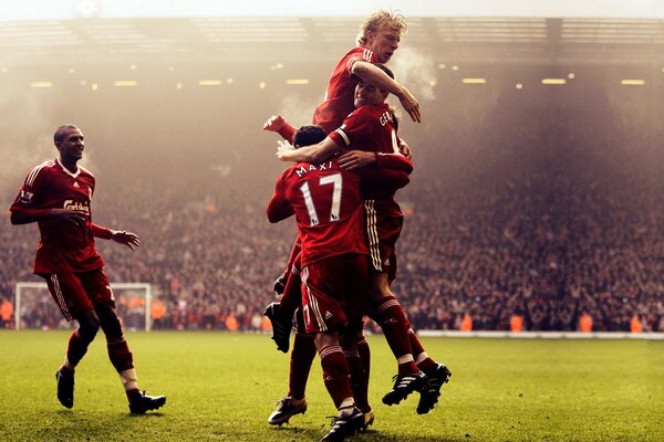 Fußball-Wallpaper Team Liverpool. Männliche Emotionen