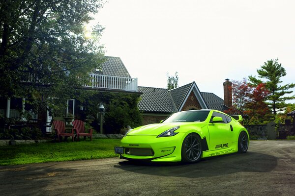 Interesting green Nissan 370z with tuning