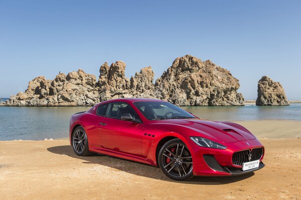 Maserati granturismo 2014 red model