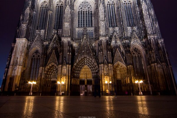 The Gothic Cathedral of Noah in lights