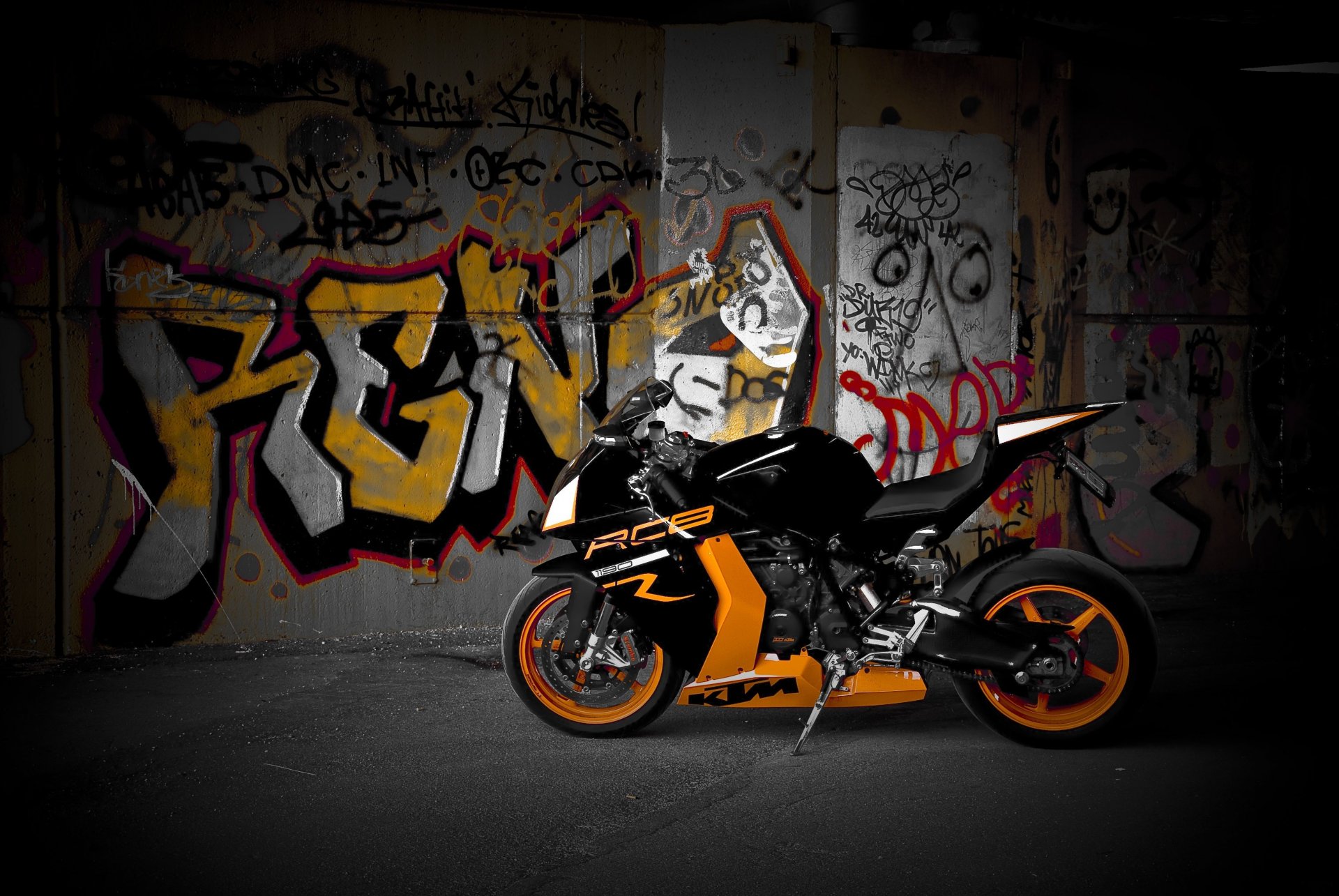 ktm rc8 r noir roues orange vélo moto je jantes orange