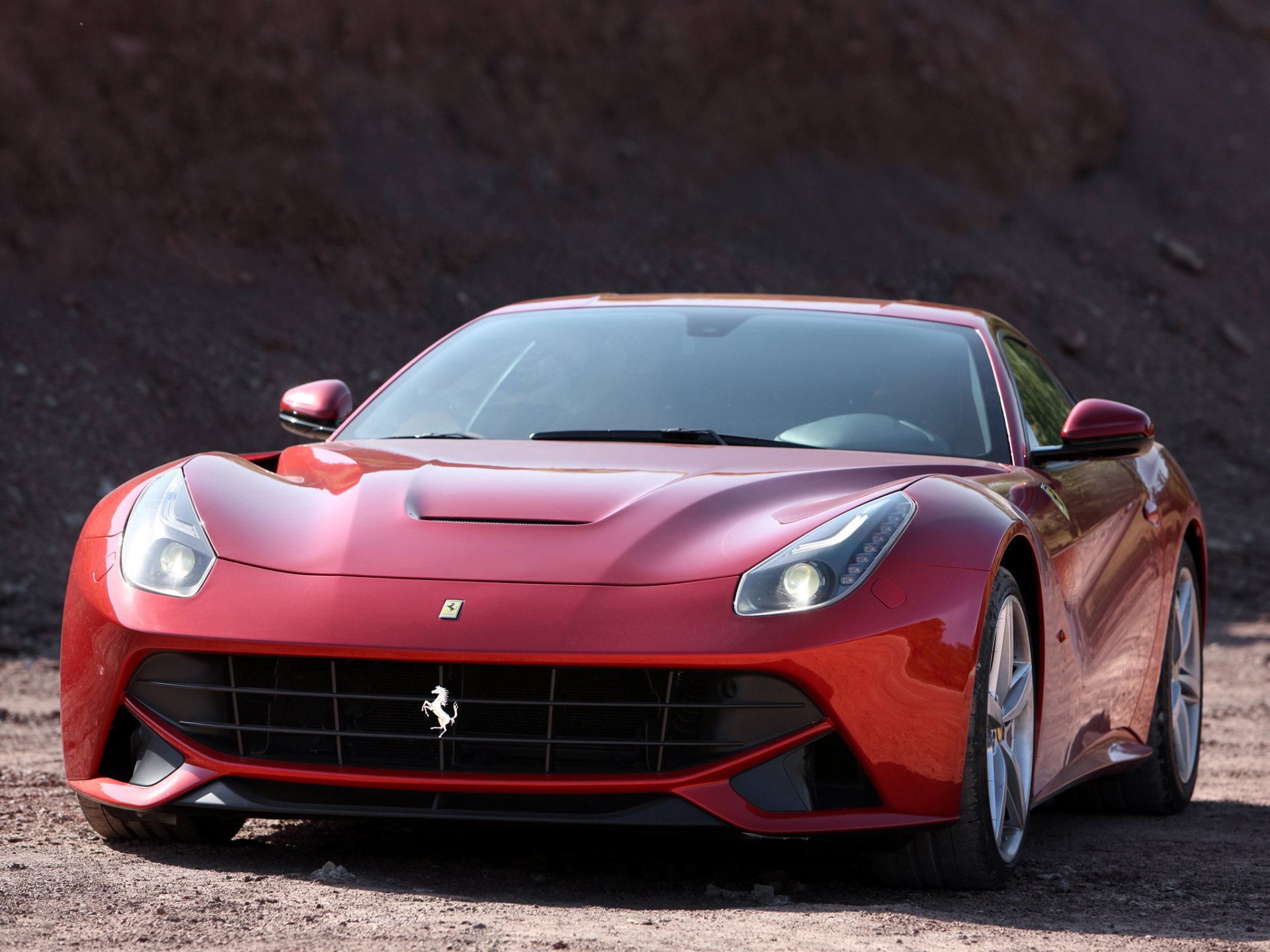 ferrari f12 berlinetta vue de face ferrari f12