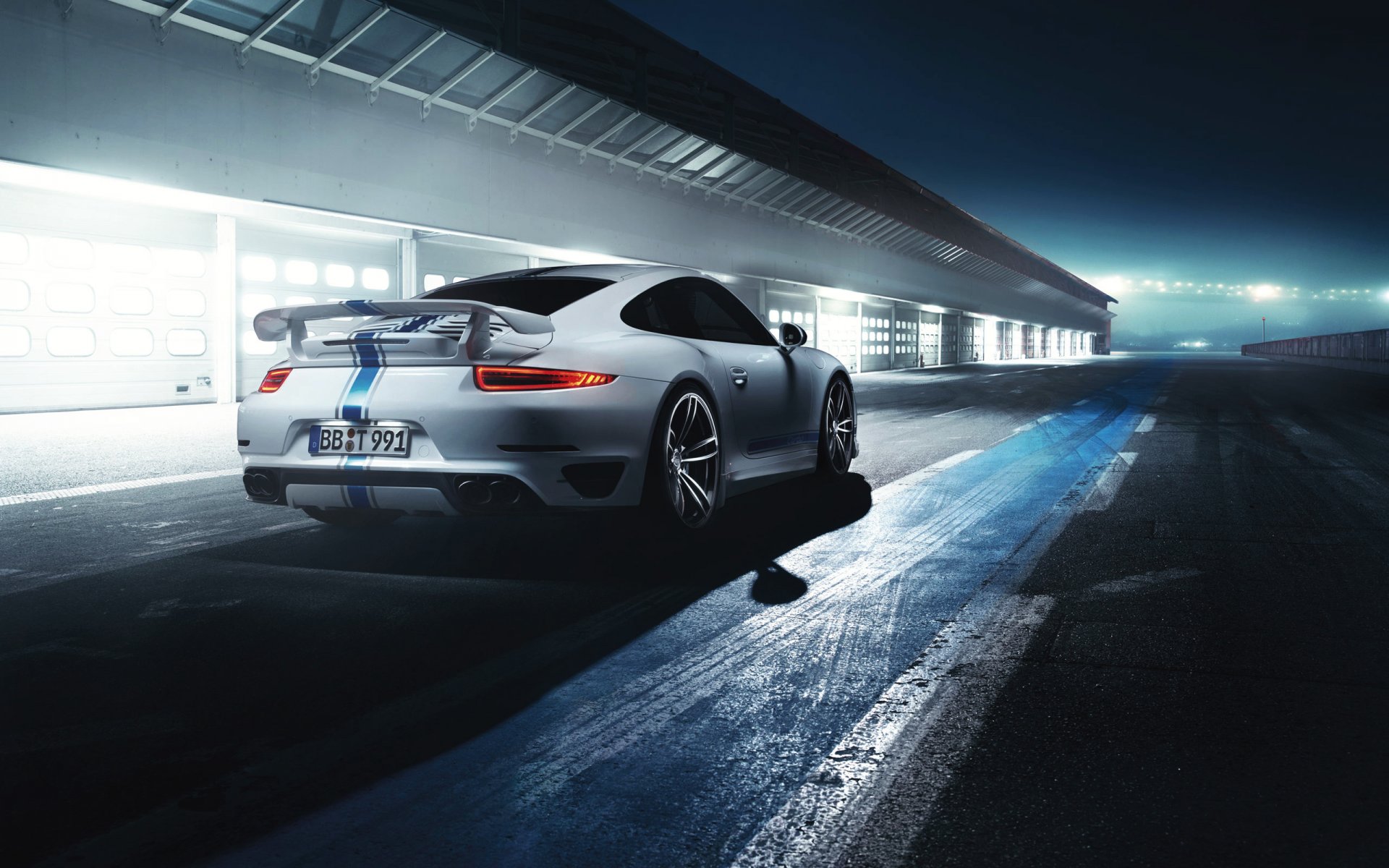 porsche 911 turbo techart coche deportivo auto coche pista noche vista trasera blanco luz superdeportivo