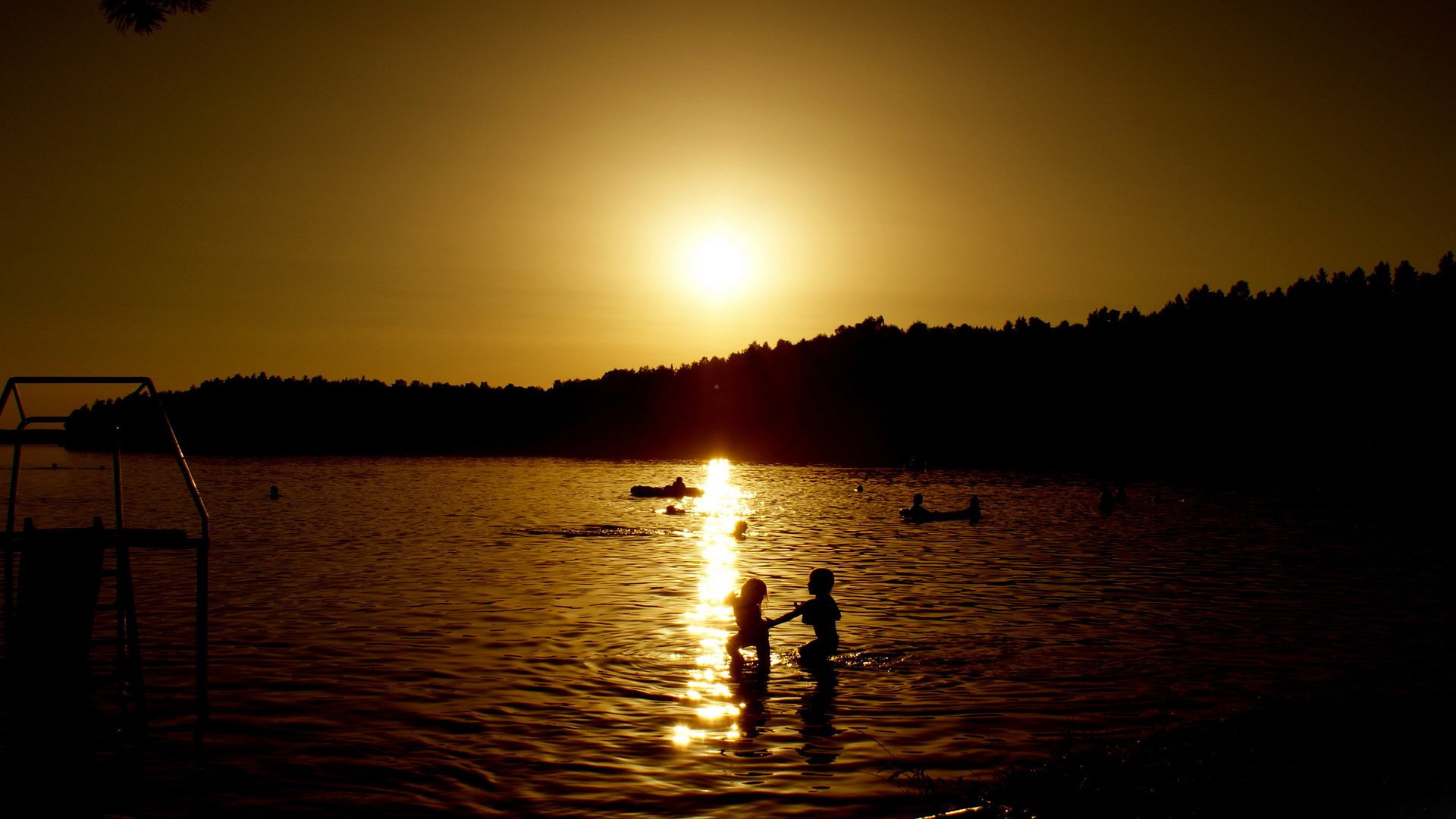 ner cov sonnenuntergang wasser strand see fluss kinder spiel wald boote