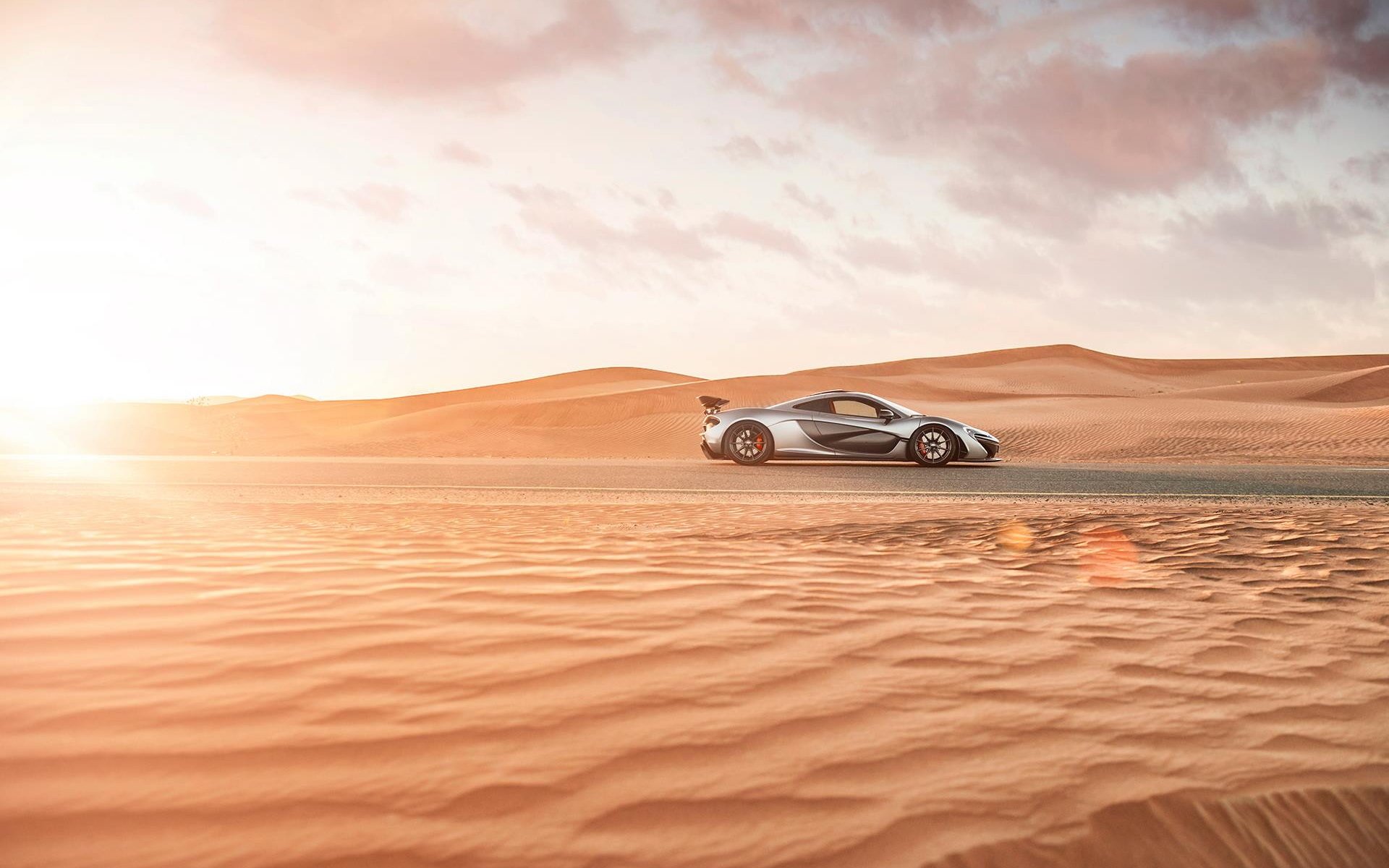 mclaren p1 supercar desert sand hypercar